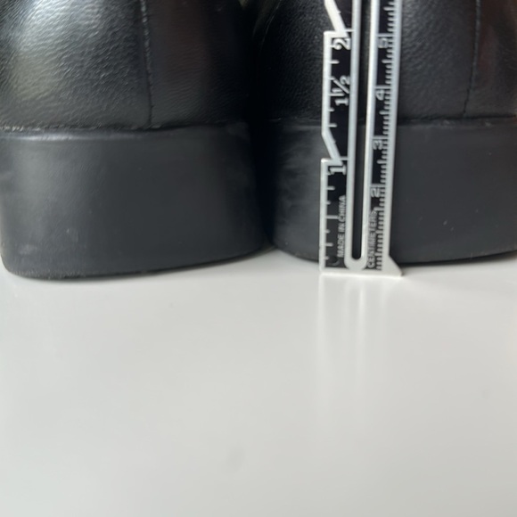 Cobbie Cuddlers Leather SlipOn Cushioned Comfort Loafer Flat Women's 7.5 WIDE - Picture 14 of 16